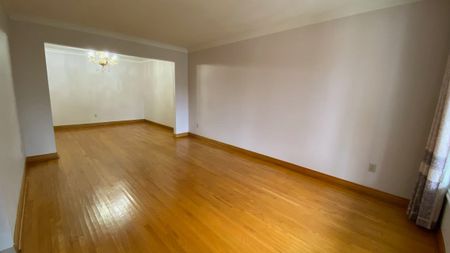 For Lease - 8 Purcell Square, Toronto, Ontario - Photo 2