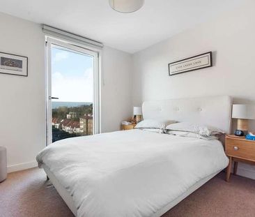 Finchley Road, London, NW11 - Photo 3