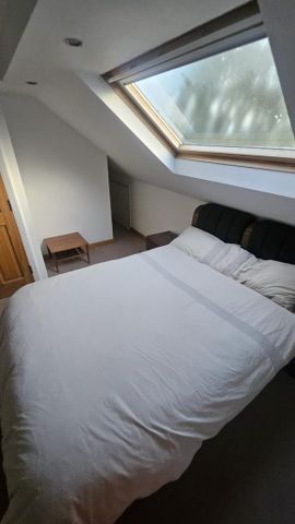 1 bedroom semi-detached house to rent - Photo 2