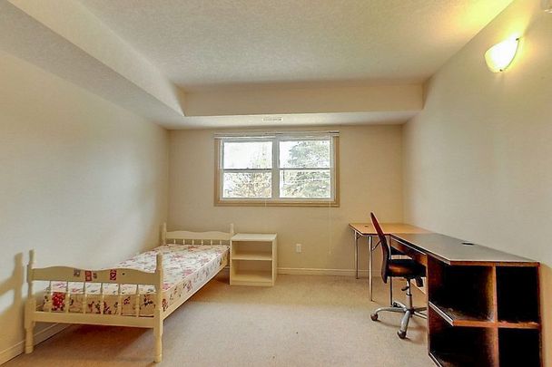 74 Churchill - Photo 1