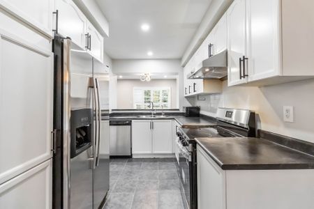 For Lease - 703 Rayner Court, Milton, Ontario - Photo 3