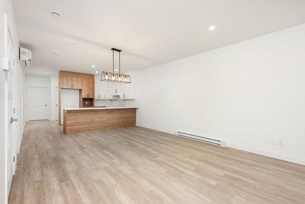 153 Rue Principale S. Sutton, QC J0E - Photo 1