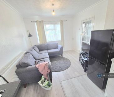 1 bedroom in a house share to rent - Photo 2