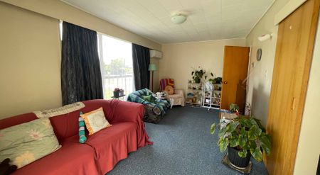 Charming unit - Photo 4