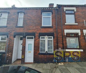 3 bedroom terraced house to rent - Photo 1