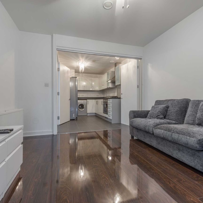Gatliff Road, London, SW1W 8DF - Photo 1