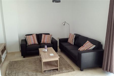 4 Bedroom Townhouse For Rent in La Duquesa, Málaga - Photo 5
