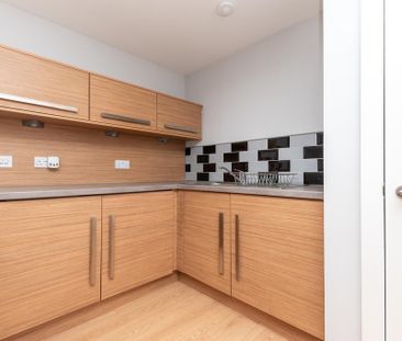 1 bedroom flat to rent - Photo 6