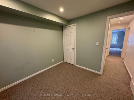 Condo Townhouse For Lease | C7397402 - Photo 2