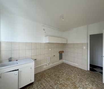 Location Appartement 4 pièces 96m² CHAMBERY 73000 - Photo 6