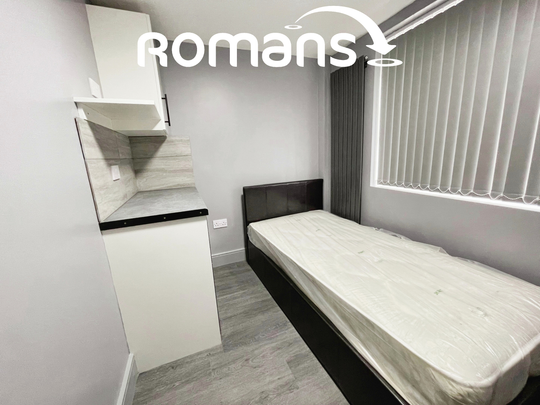 1 bedroom property to rent - Photo 1