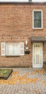 3-Bedroom Condo Townhouse in the Junction Triangle - Photo 1