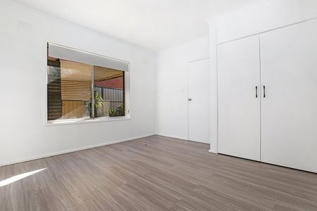 4/5 Quandong Street, Thomastown VIC 3074 - Photo 5