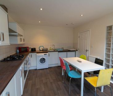 16 Broadway - Photo 1