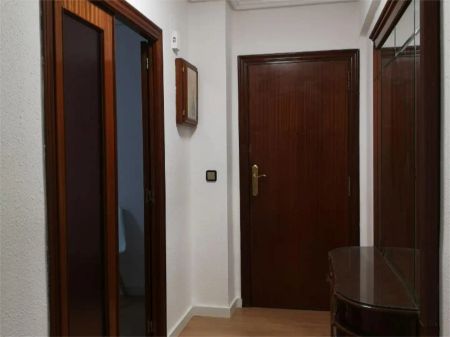 Valencia Capital - Photo 5