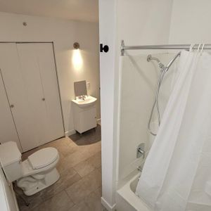 CHAMBRE À LOUER - Photo 3