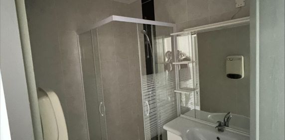 Location Appartement 2 pièces 43m² CUXAC D AUDE 11590 - Photo 2