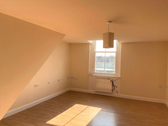 Market Place, Doncaster, Bawtry - Photo 1