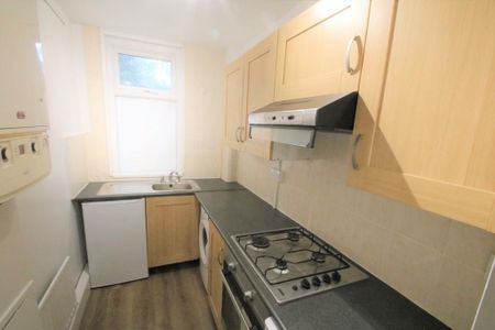 1 bedroom flat to rent - Photo 3