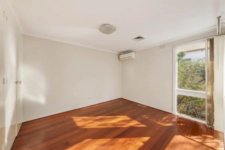 Unit 1/27 Chatham Road, Canterbury. - Photo 2