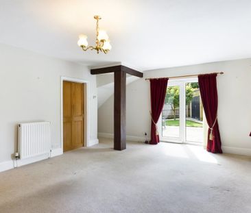 2 bedroom terraced house to rent - Photo 4