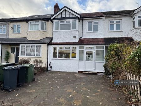 4 bedroom terraced house to rent - Photo 3