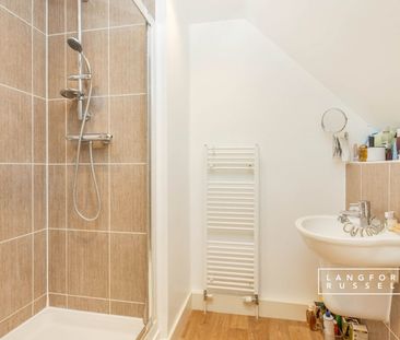 Semi-detached House to rent - Blossom Drive, Orpington, BR6 - Photo 5