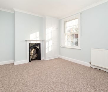3 bedroom mid-terrace to rent Orchard Street, Chichester PO19 - Photo 5