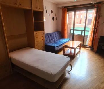 Alquiler de piso en Calle de Joaquina Bobela - Photo 3