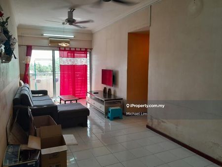 Sri Teratai Apartment, Bandar Kinrara - Photo 2