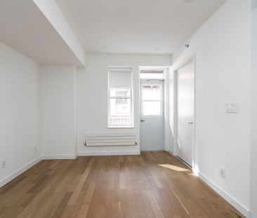 160 Huron Street - Photo 4