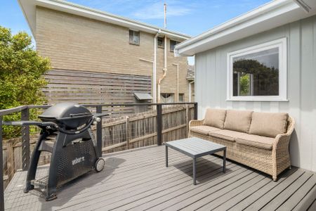 Large Home by the Beach! (Can be partly furnished by request) - Photo 3