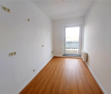 ** 1. MONAT KALTMIETFREI ** 3-R.-Whg. mit BALKON :) - Foto 6