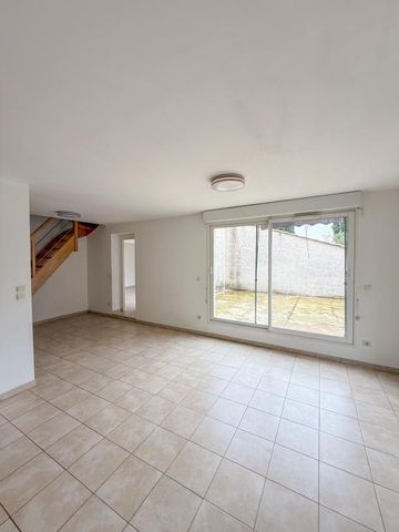 Location Appartement 3 pièces 79m² MAUGUIO 34130 - Photo 2