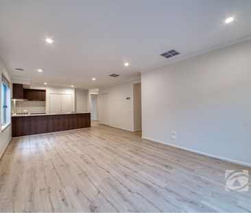 MINTA ESTATE GEM – MOVE IN READY - Photo 1