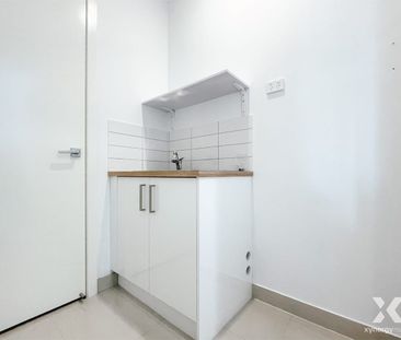 Spacious & Stylish Family Home with Modern Comforts - Photo 2