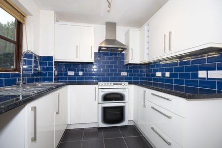 Stow Avenue, Witney - Photo 4