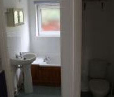 53 Cumberland Road - 2 Bathrooms Loughborough - Photo 4