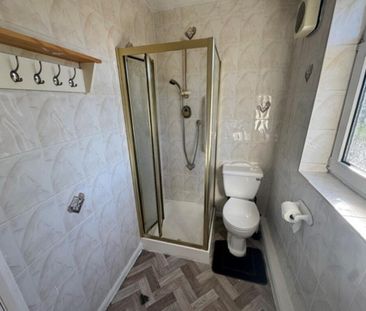 3 bedroom semi-detached house to rent - Photo 6