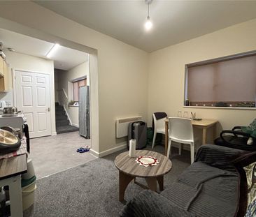 Rosemary House, 51A Lynchford Road, Farnborough, Hampshire, GU14 - Photo 4