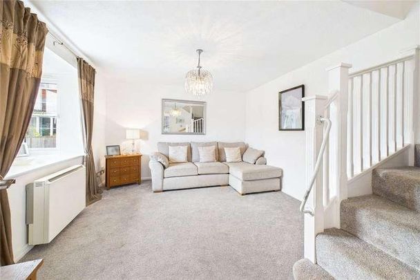 Lyon Close, Maidenbower, Crawley, West Sussex, RH10 - Photo 1