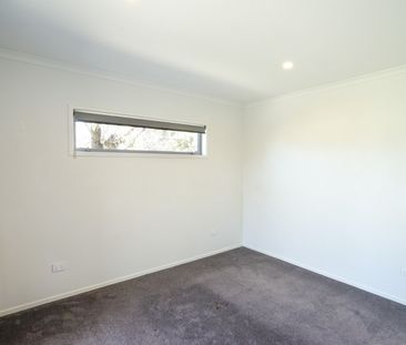 3 Bedroom + 1 Hobby Room (outside) Kawakawa Bay - Waterviews - Photo 3