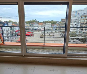 Appartement te huur in De Panne voor € 950 met 2 slaapkamers - Photo 3