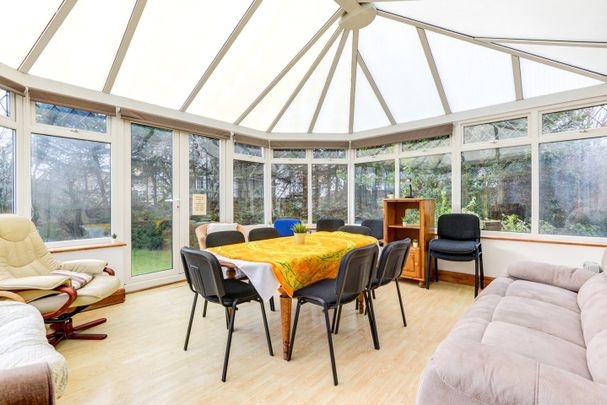 Room in a Shared House, The Upper Drive, BN3 - Photo 1