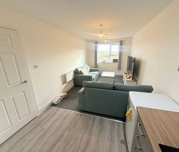 Newton Road, Yeovil, Somerset - Photo 5