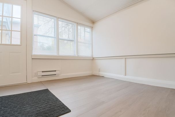 For Lease - 207 Gamble Avenue Unit# Bachelor, Toronto, Ontario - Photo 1