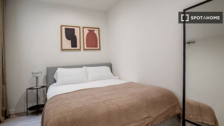 3 room luxury Flat for rent in Barcelona, Catalonia - Photo 4