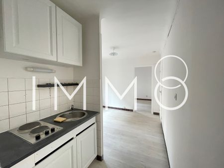 Location Appartement 2 pièces 33m² MARSEILLE 8ème - Photo 4