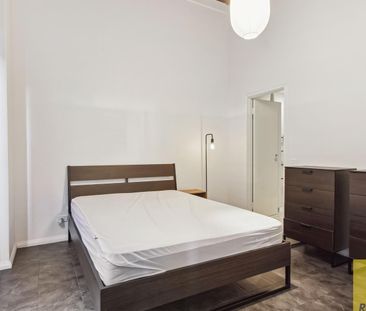 New York-Inspired Federation Style Furnished Apartment - Photo 3