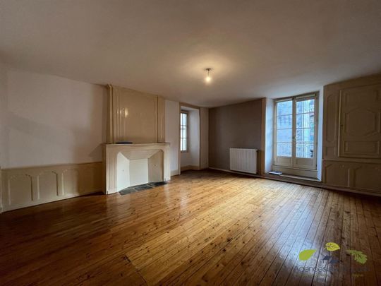 Location Appartement 3 pièces 80m² ST LEONARD DE NOBLAT 87400 - Photo 1